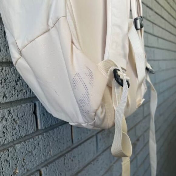 NWT North Face Isabella 3.0 Backpack - Picture 5 of 9